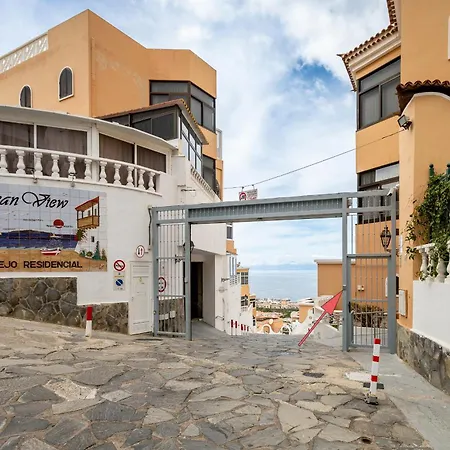 With Breathtaking View Apartment